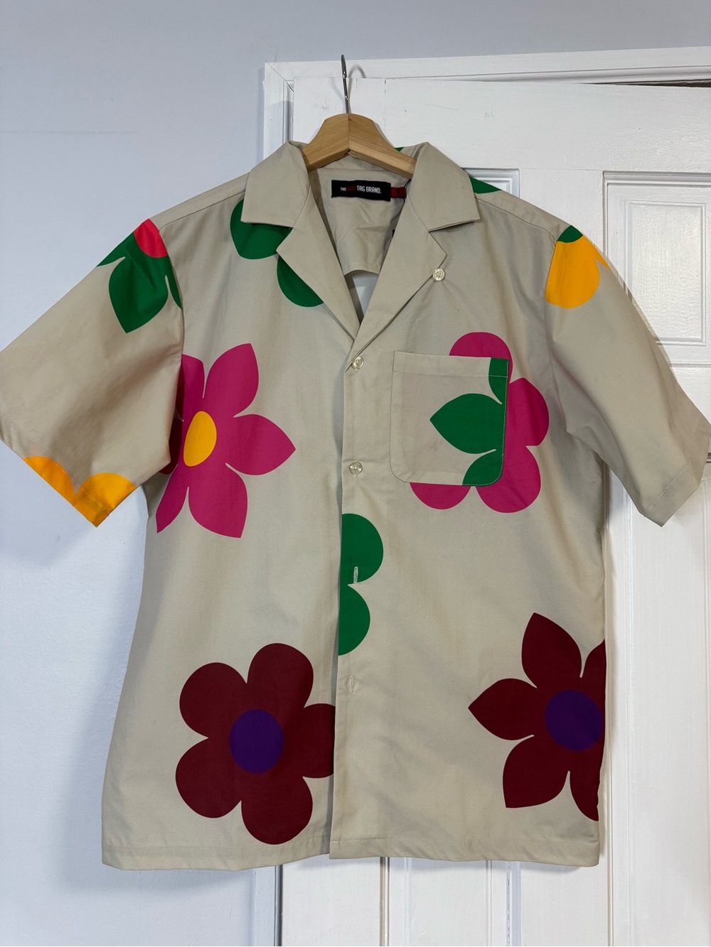 RTGB Floral Button-Up Shirt Size M Beige Multicolor Summer Camp Collar